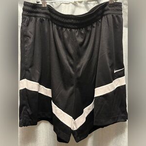 Nike Dri-FIT Black Apparel